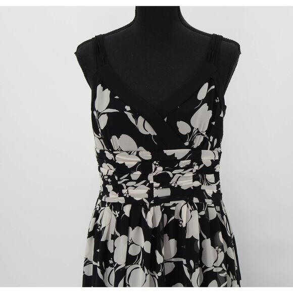Ann Taylor Floral Dress 4 Floral Wide Straps V Neck Black White Sundress Career - Picture 2 of 15